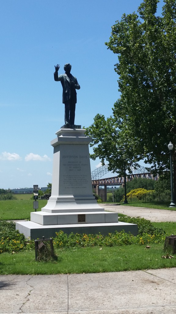 confederate davis statue